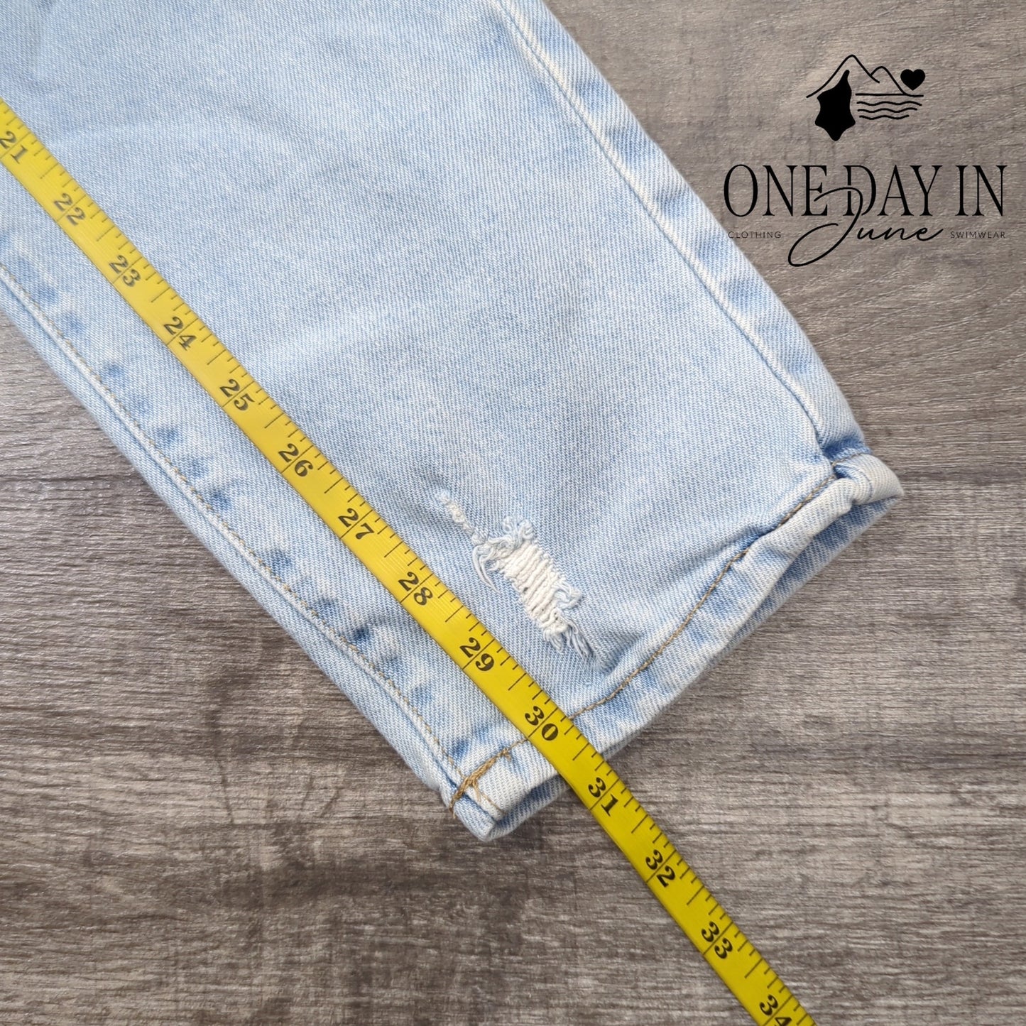 True Craft High Rise Straight Jeans Size 0