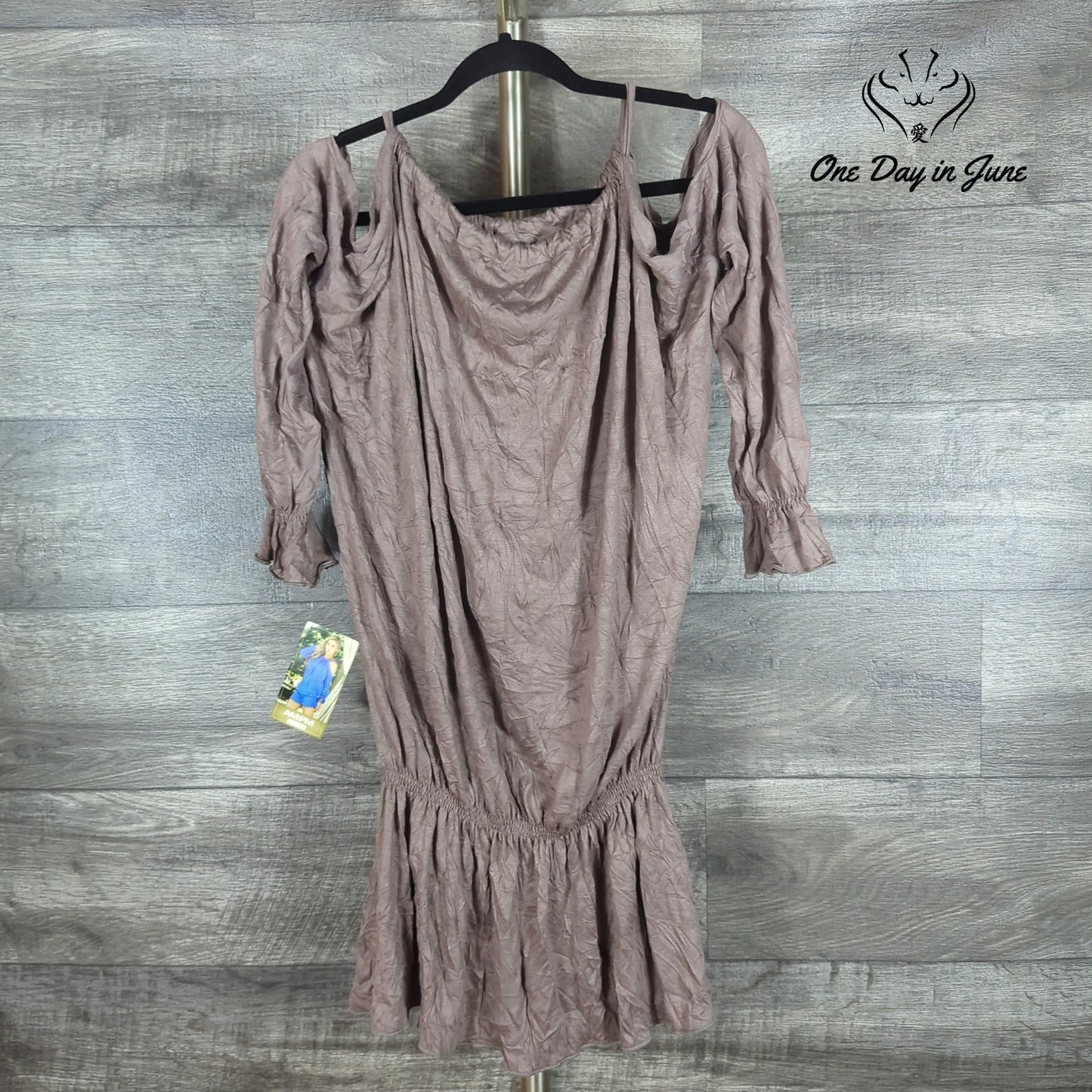 AM:PM Style 4763 Desert Tan Dress Size S