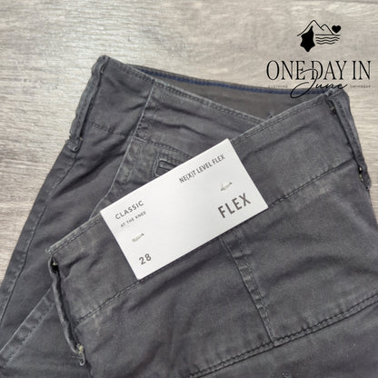 American Eagle Outfitters Classic At The Knee Shorts Size 28 (6)