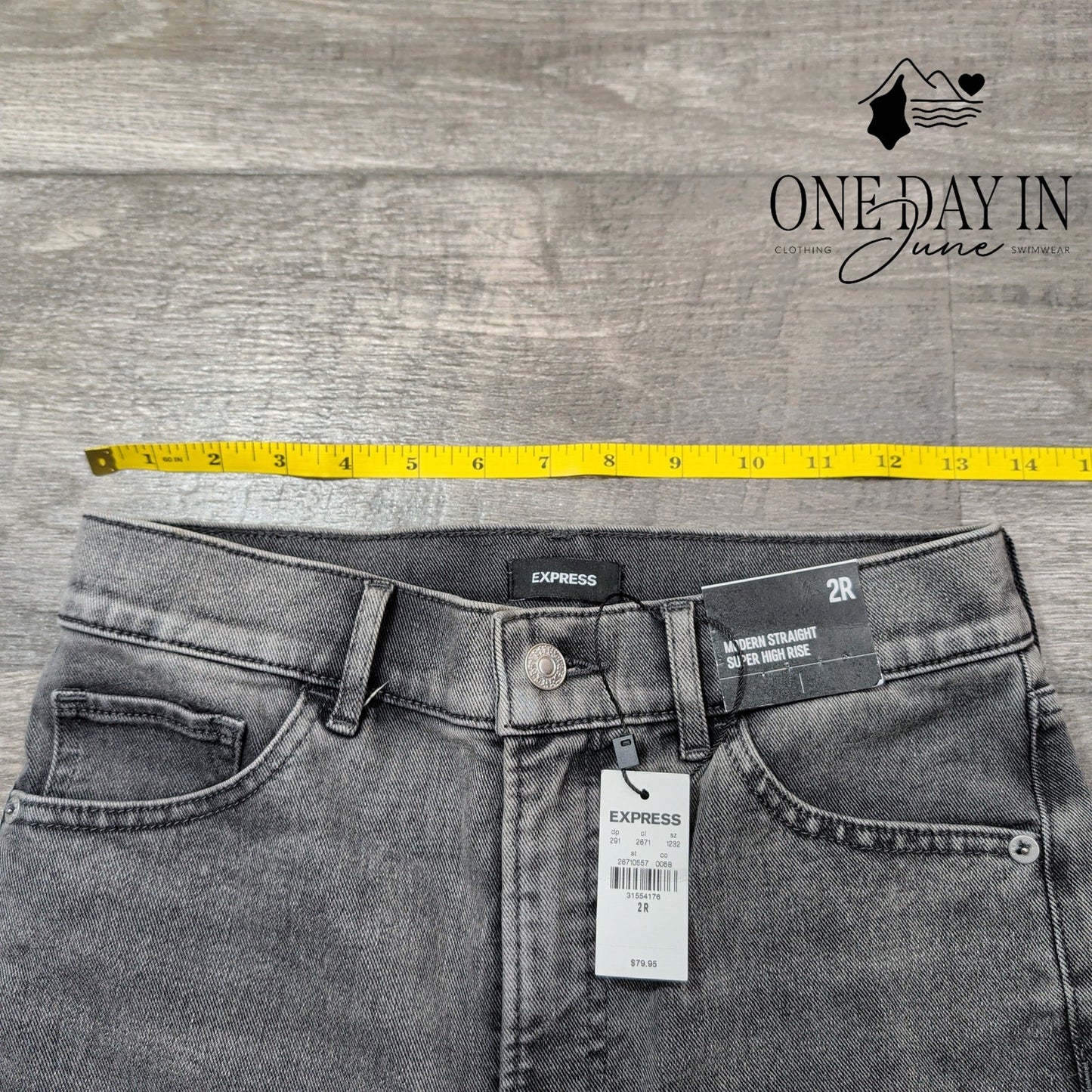 Express Modern Straight Super High Rise Jeans Size 2