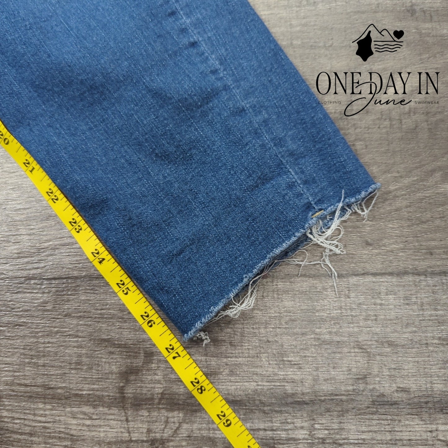 Social Standard Slim Straight Jeans Size 2