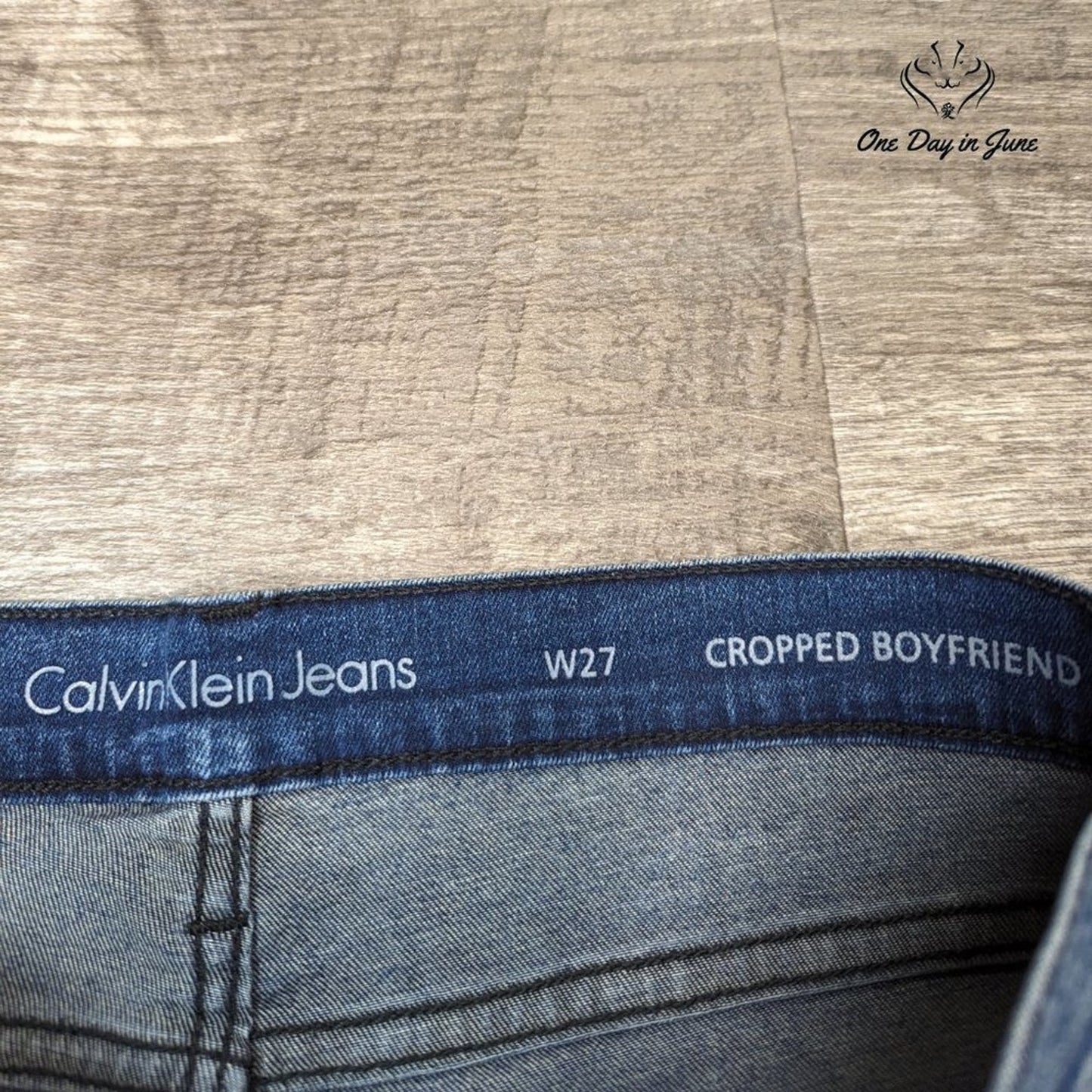 Calvin Klein Cropped Boyfriend Jeans Size 27 (4)