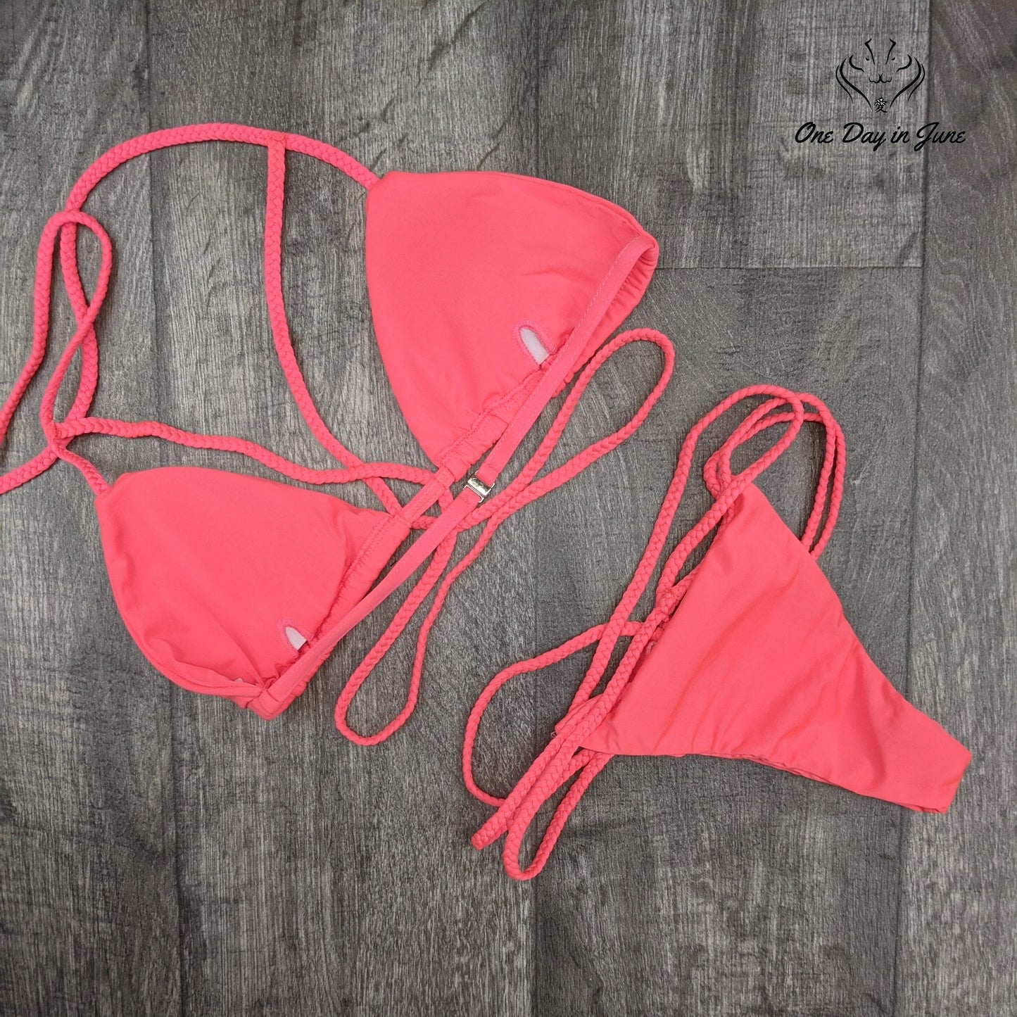 Qinsen Halter Cutout Bikini Swimsuit Size S