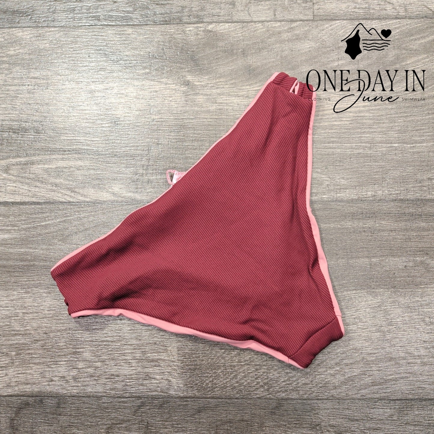Becca Ribbed Bikini Bottom Size M