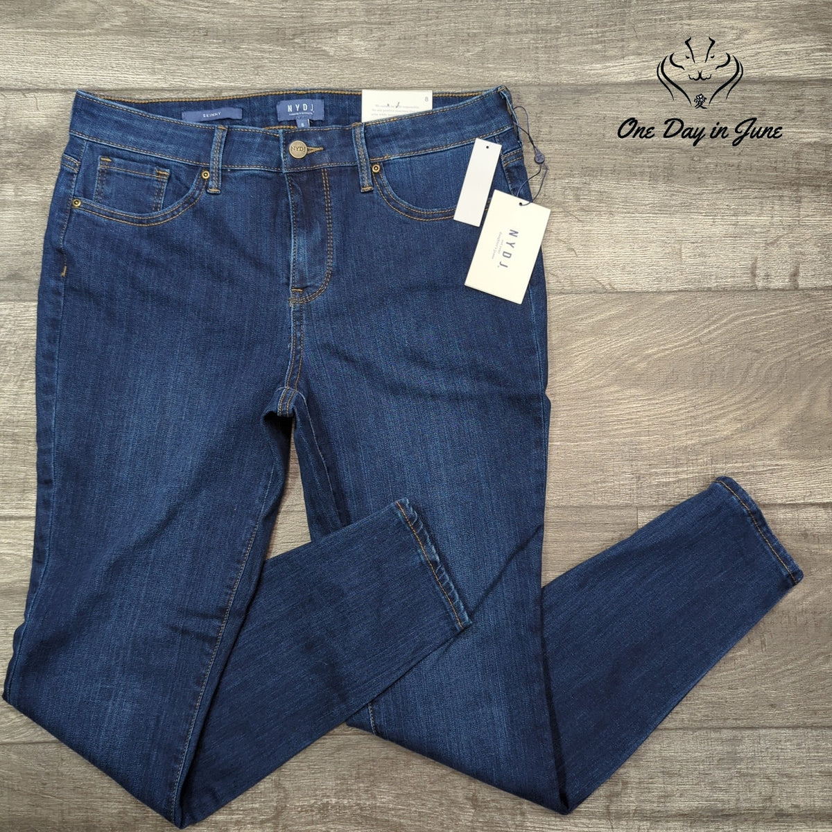 Not Your Daughter's Jeans Skinny Jeans Medium Wash Lift Tuck Stretch NWT Size 8