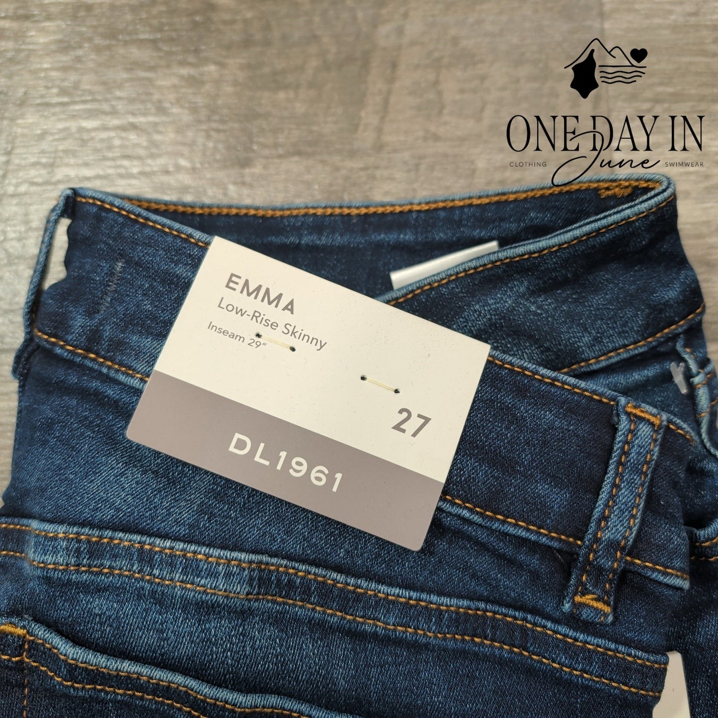 DL1961 Emma Low Rise Skinny Jeans Dark Wash 29" Inseam NWT Size 4 (27)
