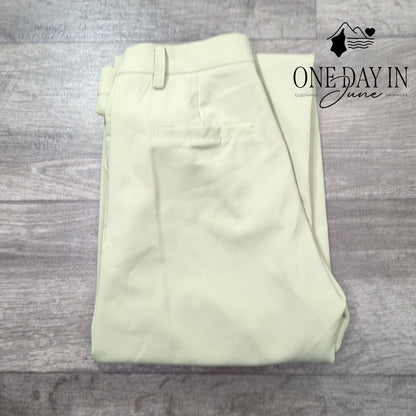 Bobbles & Lace Bitter Light Sage Pants Size S