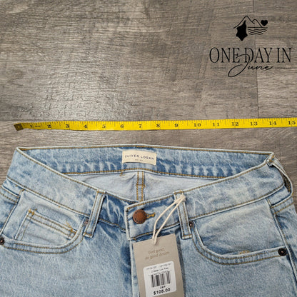 Oliver Logan Petite Chester Low Rise Straight Jeans Size 2P (26P)