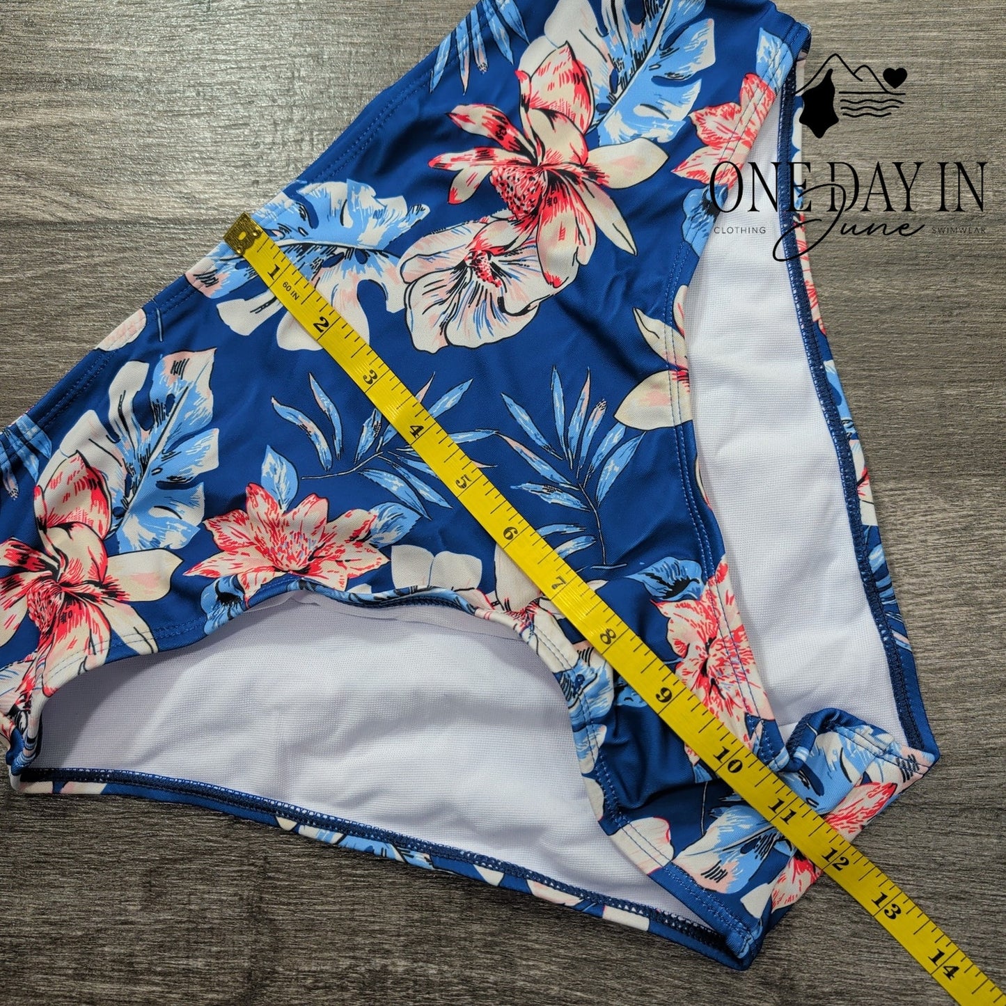 Aimage Twist Front Tankini Swimsuit Size M
