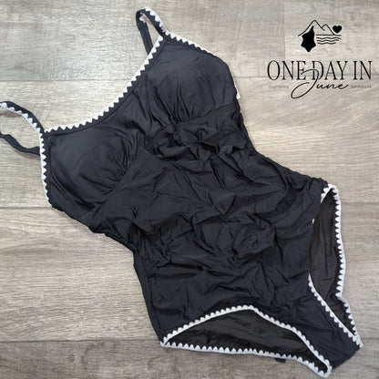 Eomenie Tie Back One Piece Swimsuit Size M