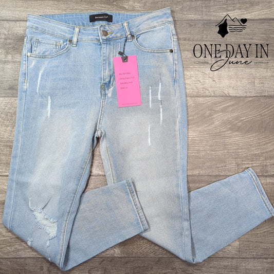 Between Us Juniors High Rise Crop Jeans Size 13