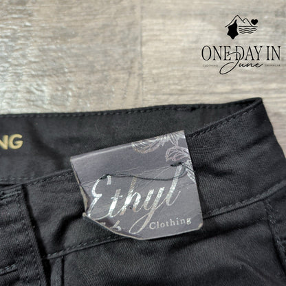 Ethyl Clothing Black Distressed Fringe Hem Jeans Stretch NWT Size 16
