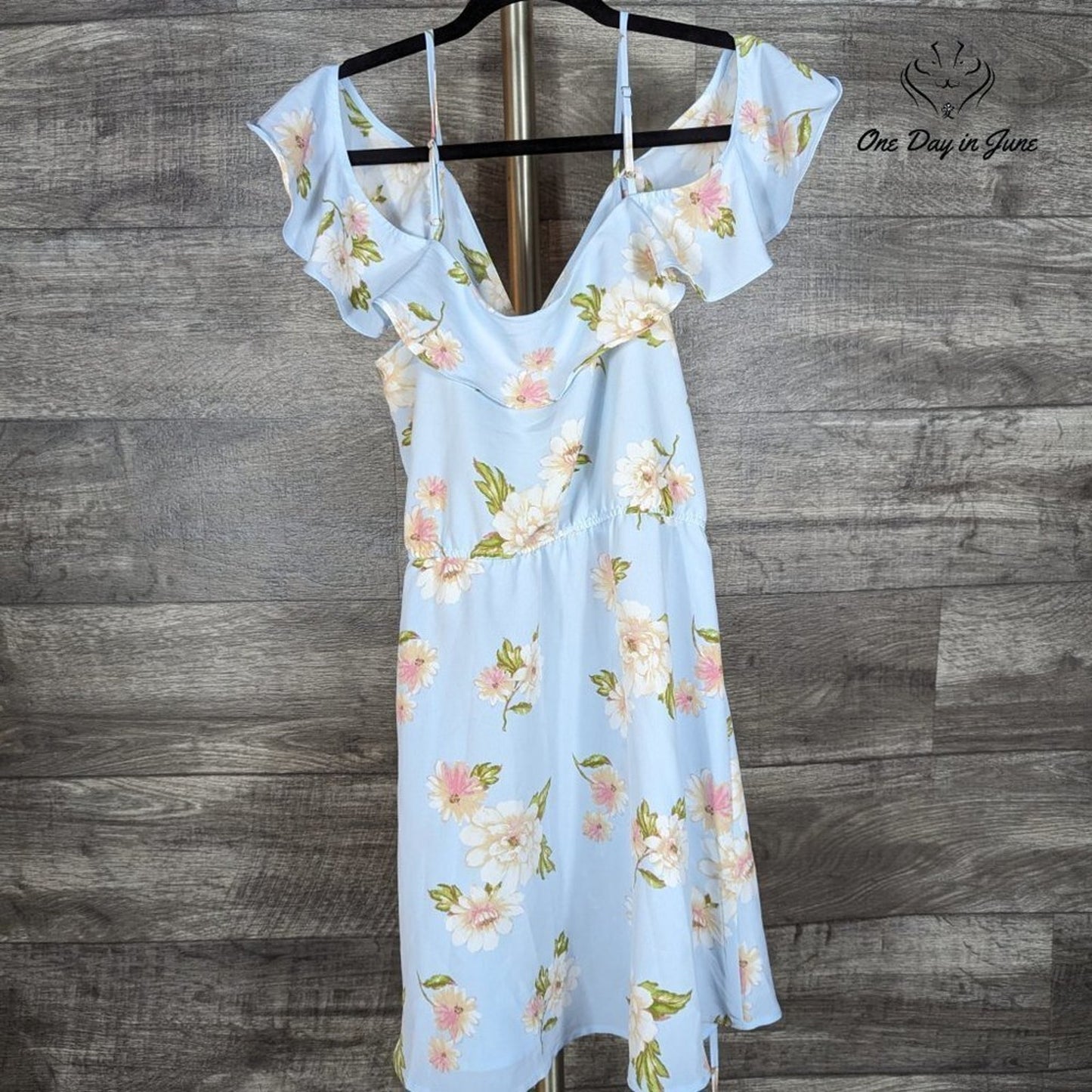Sweet Wanderer Ruffle Shoulder Mini Dress Size L