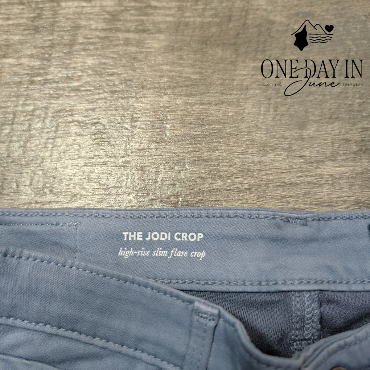 AG Adriano Goldschmied The Jodi Crop High Rise Slim Flare Jeans Blue NWT Size 4