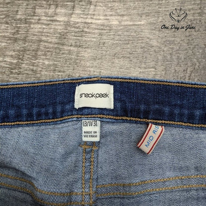 Sneak Peek Juniors Mid Rise Ankle Jeans Size 11