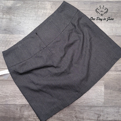 In Moda Pleated Mini Skirt Size 14