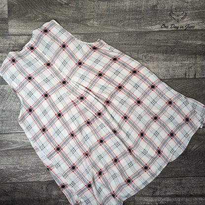 The Limited Sleeveless Top Size M