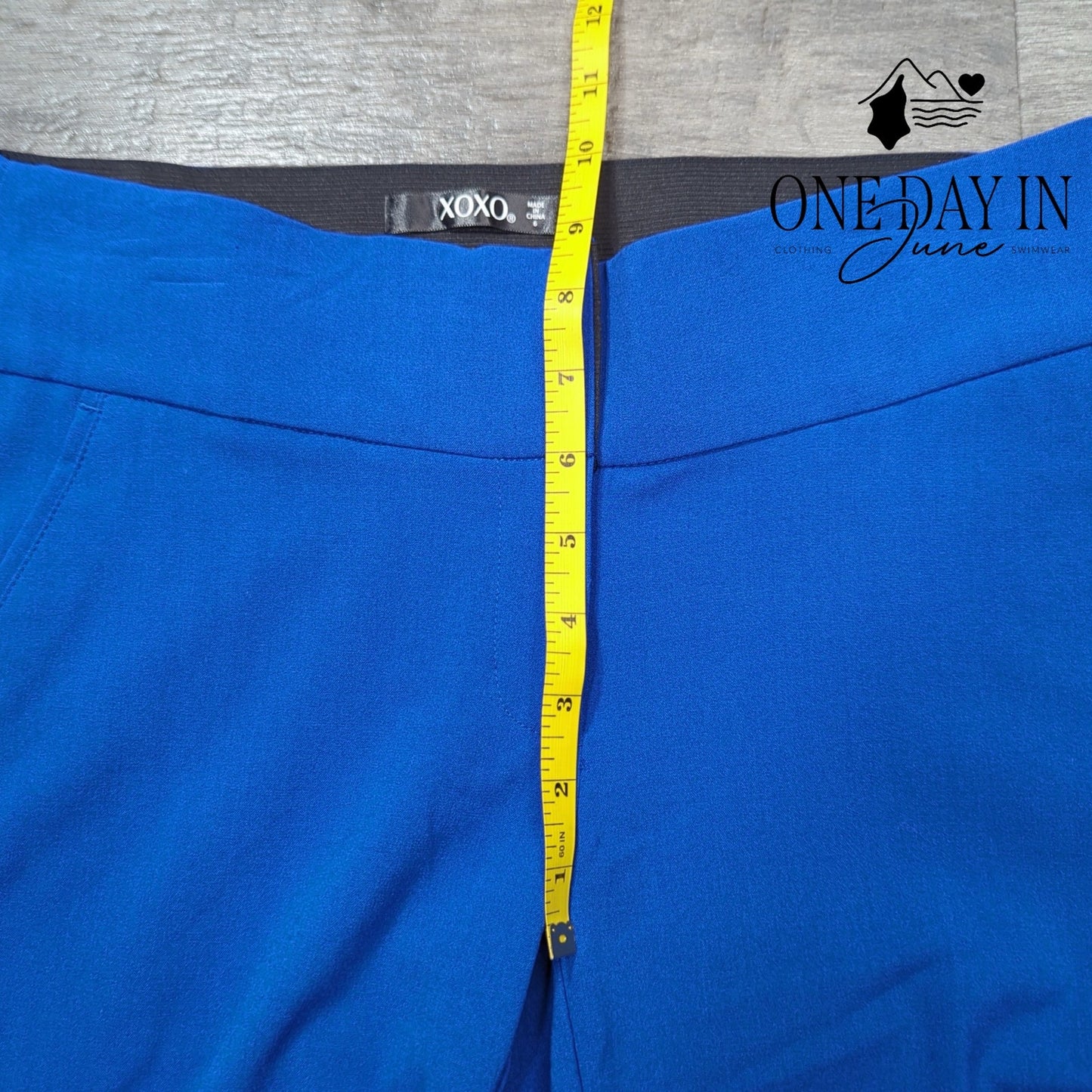 Xoxo Ankle Pants Size 6