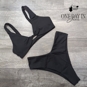 CharmLeaks Knot Front High Cut Bikini Swimsuit Size S