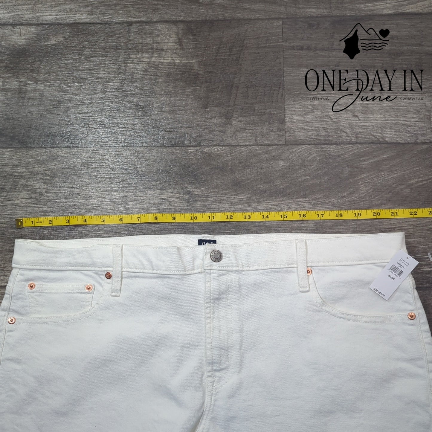 Gap 5" Denim Shorts Size 20