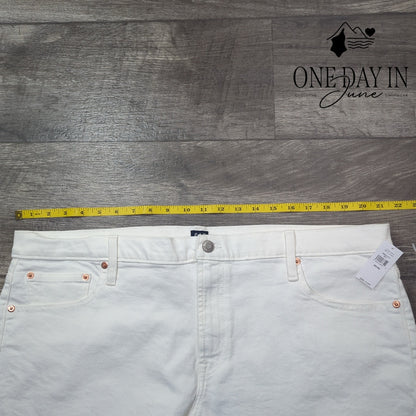 Gap 5" Denim Shorts Size 20