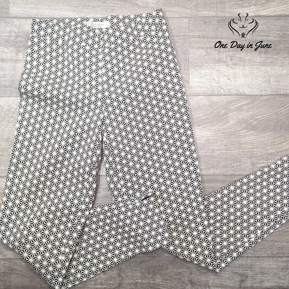 D. Exterior Made in Italy Pull On Ankle Pants Black White Geometric Size 10