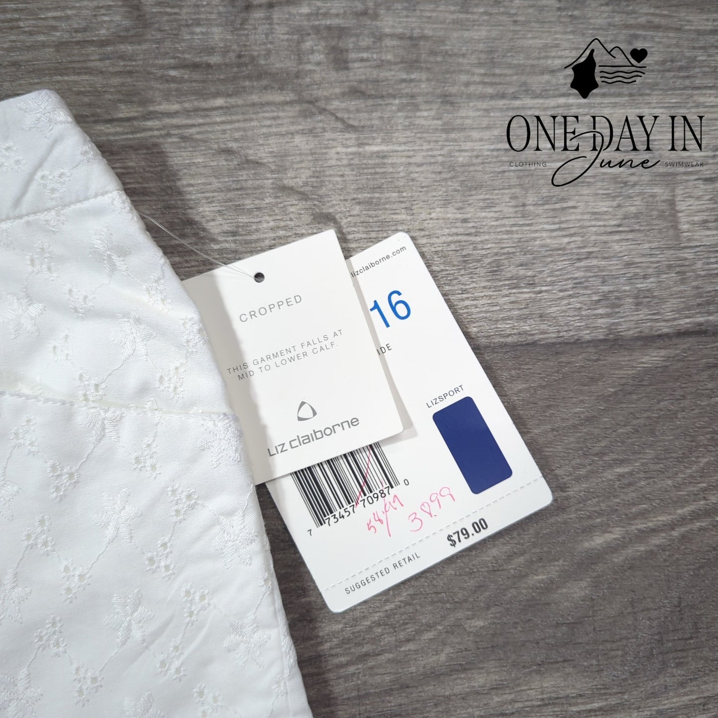 Liz Claiborne Cropped Pants Size 16