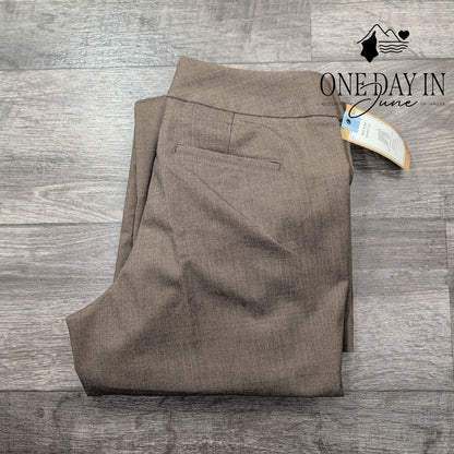 Dockers Mid Rise Curvy Fit Sarina Trouser Size 8