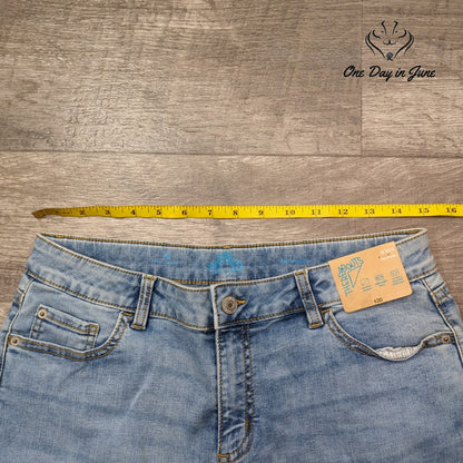 There Abouts Bermuda Shorts Size 16