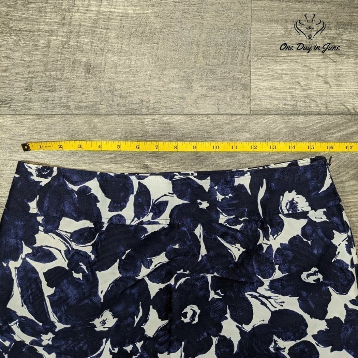 Jones New York Signature Floral Stretch Skirt Size 8