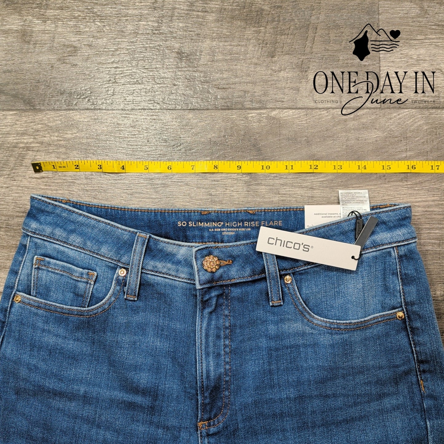 Chico's So Slimming High Rise Flare Jeans Size Chico's 1.5 (10)