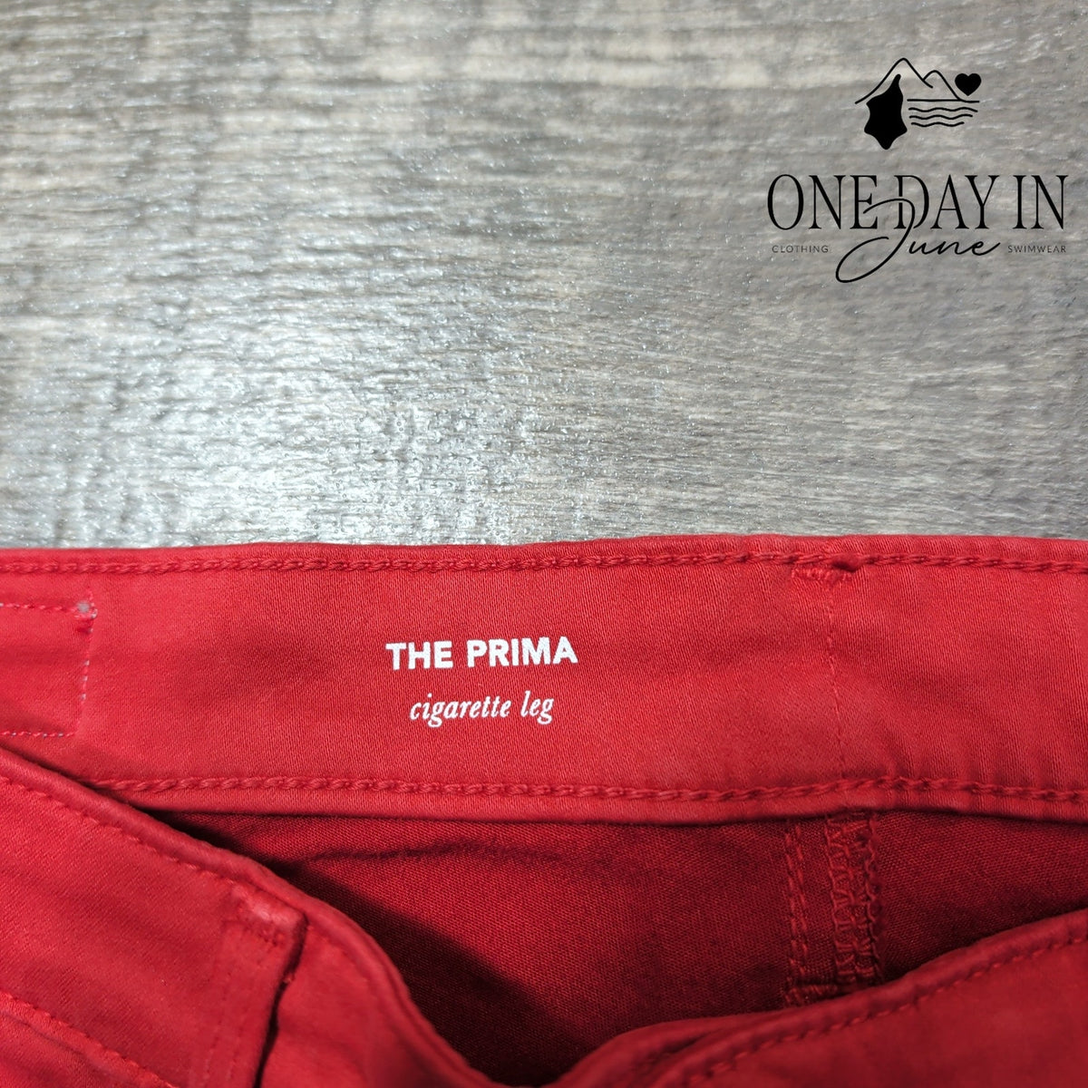 AG Adriano Goldschmied The Prima Cigarette Leg Jeans Red NWT Size 4 (27)