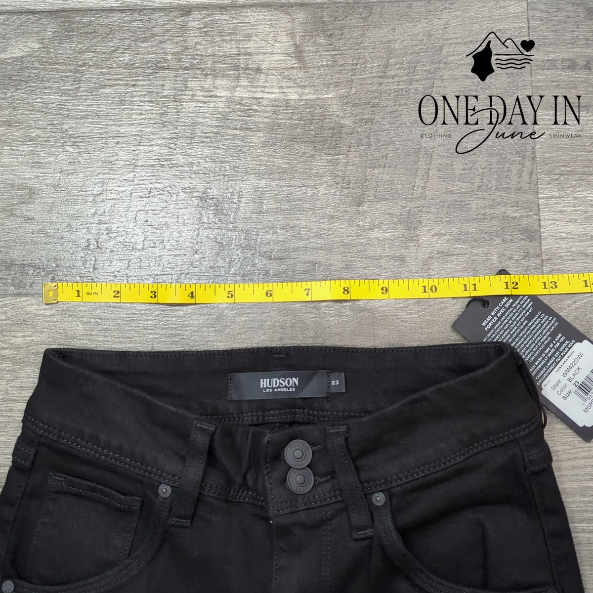 Hudson Collin Mid Rise Skinny Jeans Black Size NWT $205 Size 23 (00)