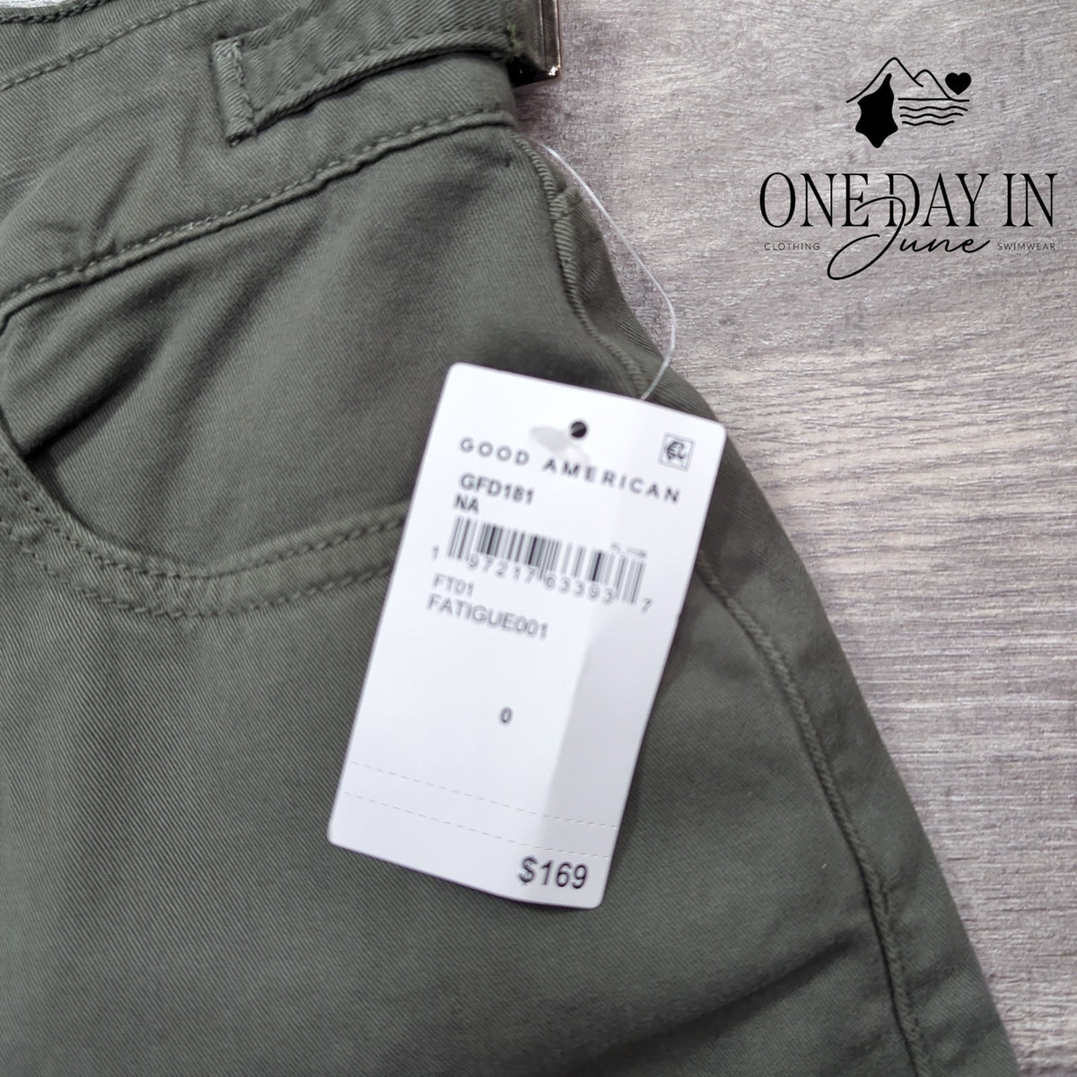 Good American Twill Good Ease Wide Leg Pants Fatigue NWT $169 Size 0 (25)