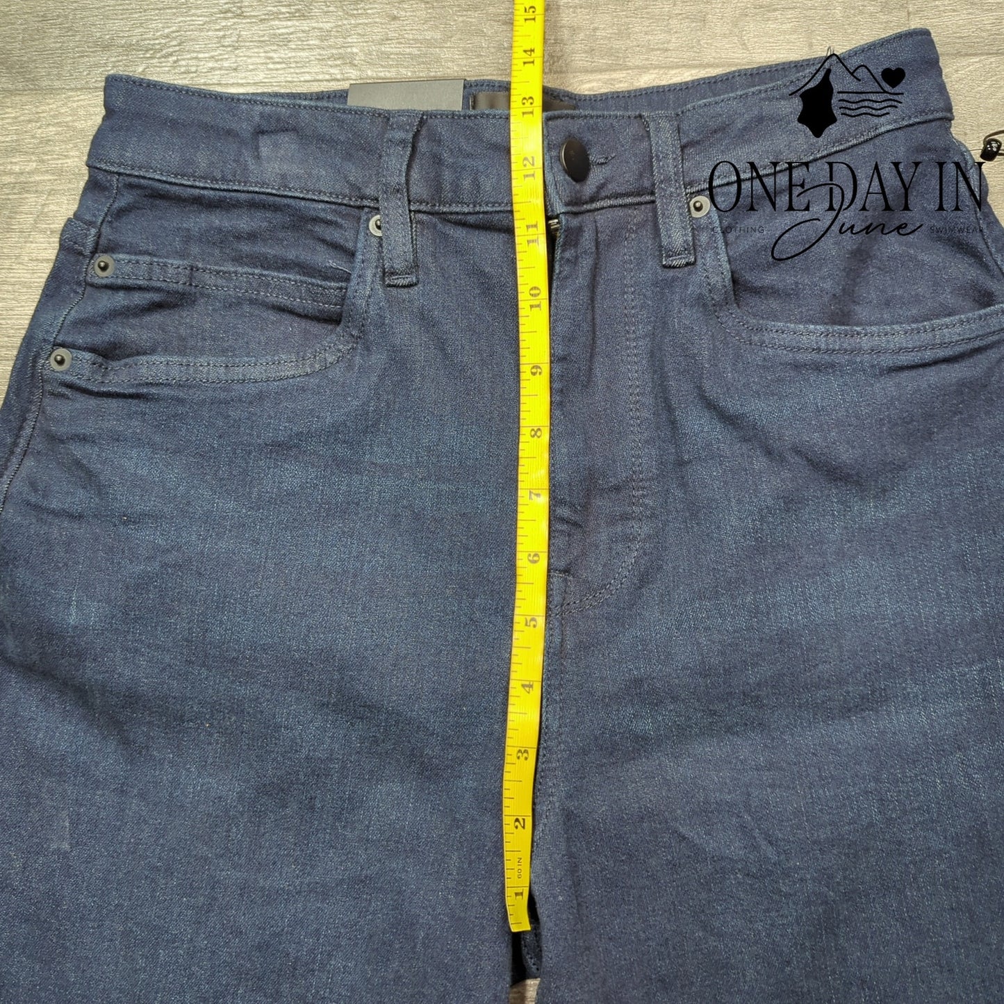 Kenneth Cole High Rise Barrell Leg Ankle Length Jeans Size 4