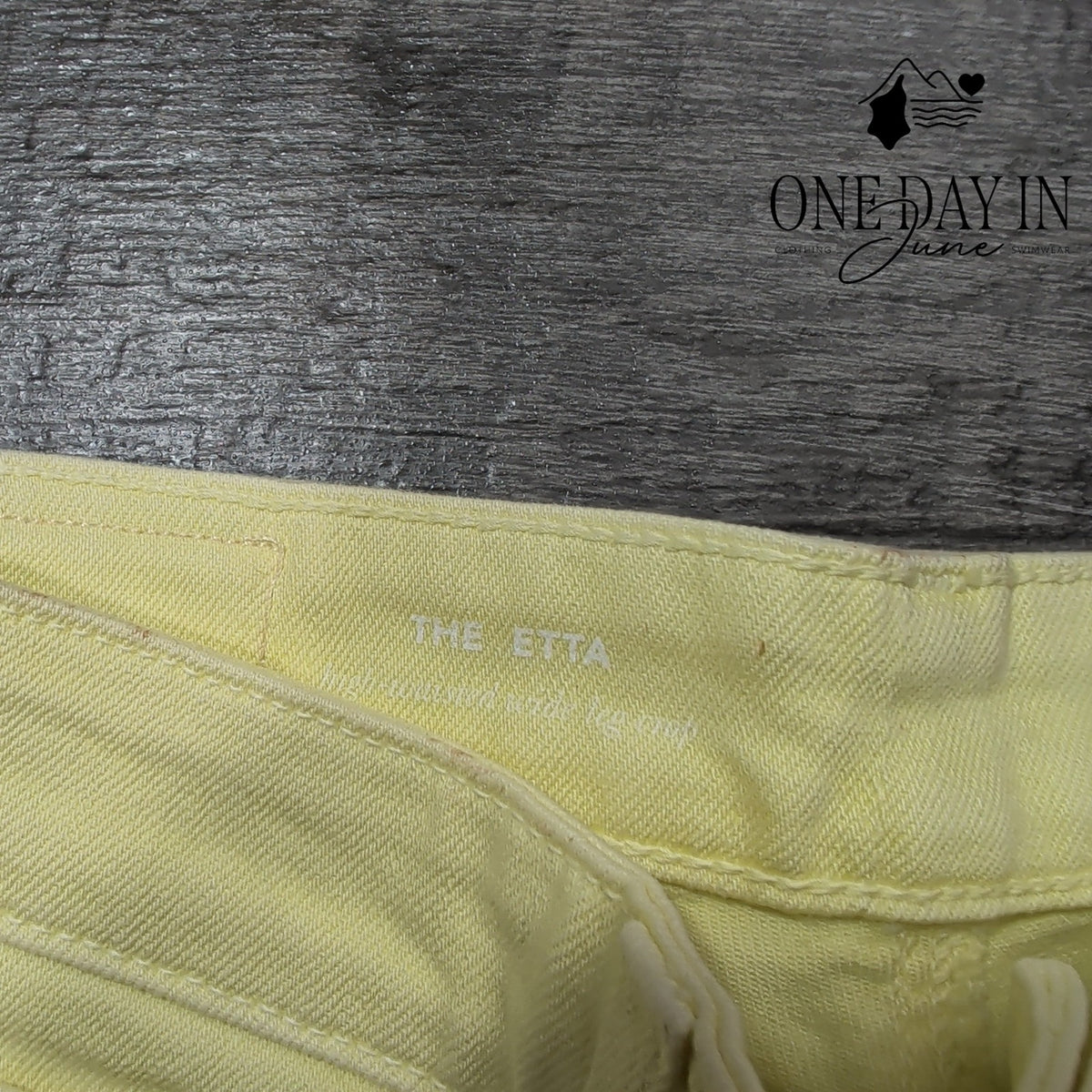 AG Adriano Goldschmied The Etta High Rise Wide Leg Crop Jeans Yellow NWT Size 4