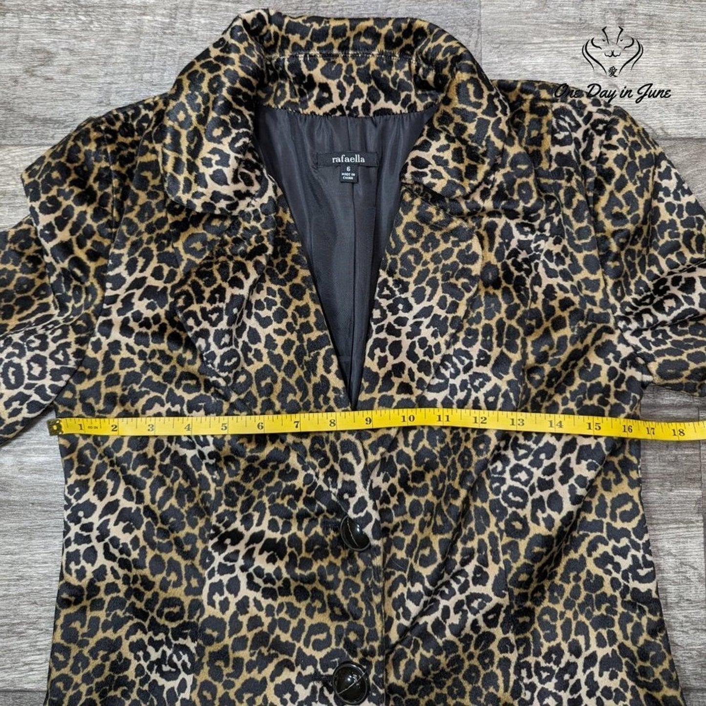 Rafaella Leopard Print 2 Button Blazer Style Jacket Size 6
