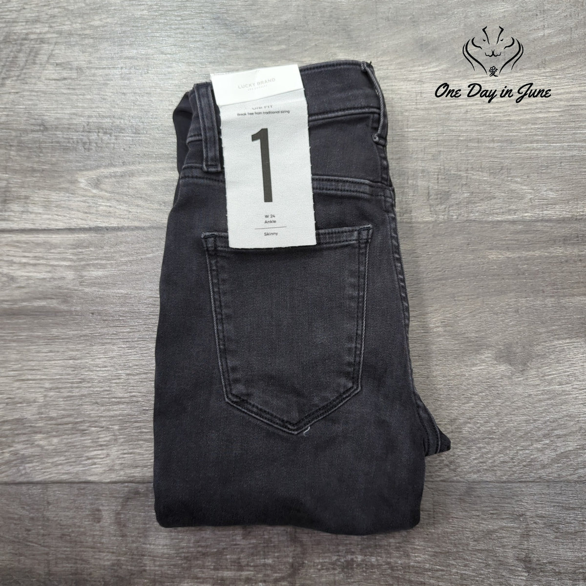Lucky Brand Uni Fit High Rise Skinny Ankle Jeans Black NWT Juniors Size 1