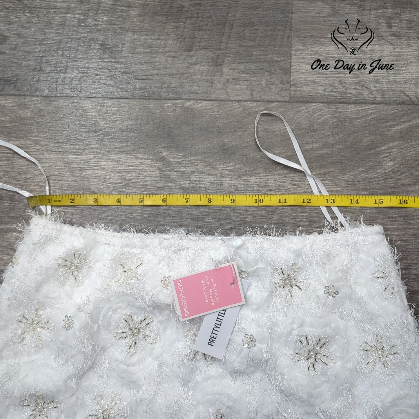 Prettylittlethings Embroidered Eyelash Mini Skirt Size 8