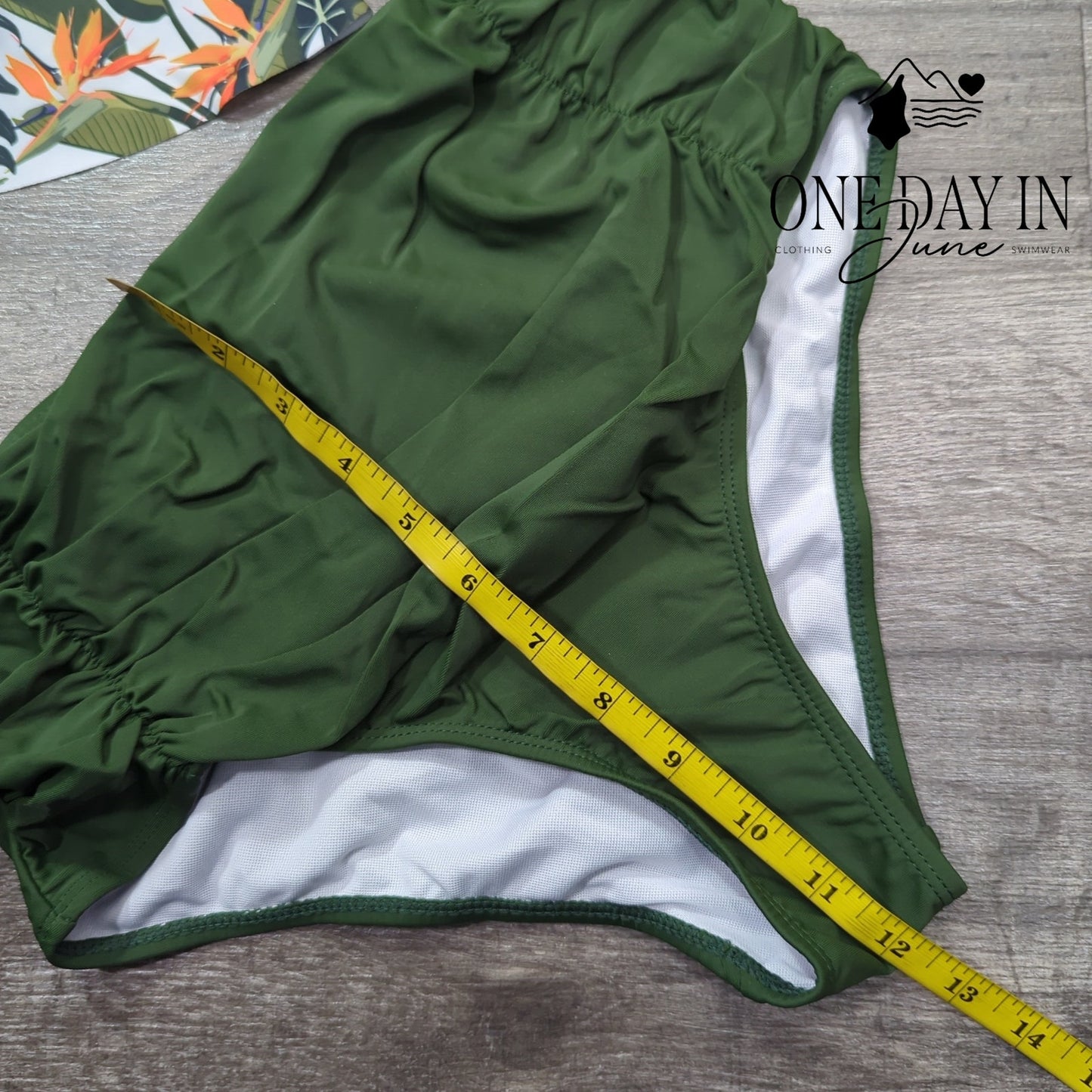 Charmo Tropical High Waist Flounce Bikini Swimsuit Size M