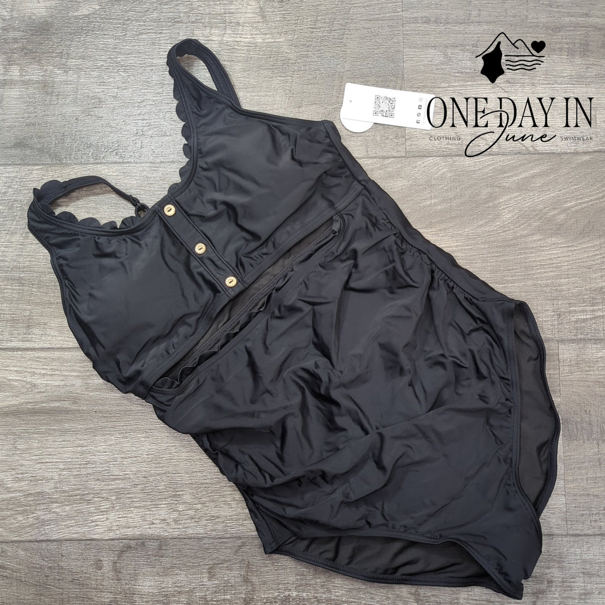 Charmo Maternity Scallop Edge Cutout One Piece Swimsuit Black NWT Size M