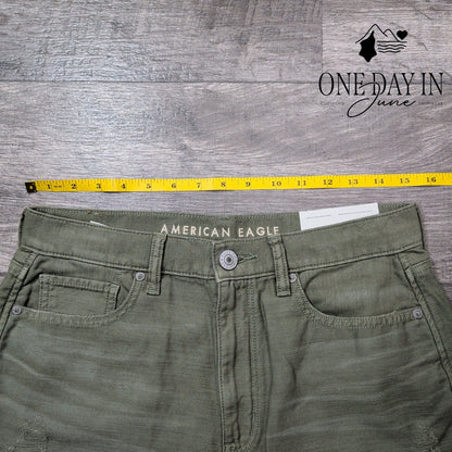 American Eagle Outfitters Highest Rise Distressed Mom Shorts Size 8