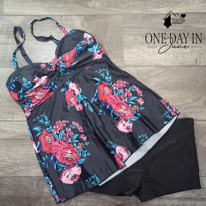 Adisputent Cross Front Floral Boyshort Tankini Swimsuit Size XL