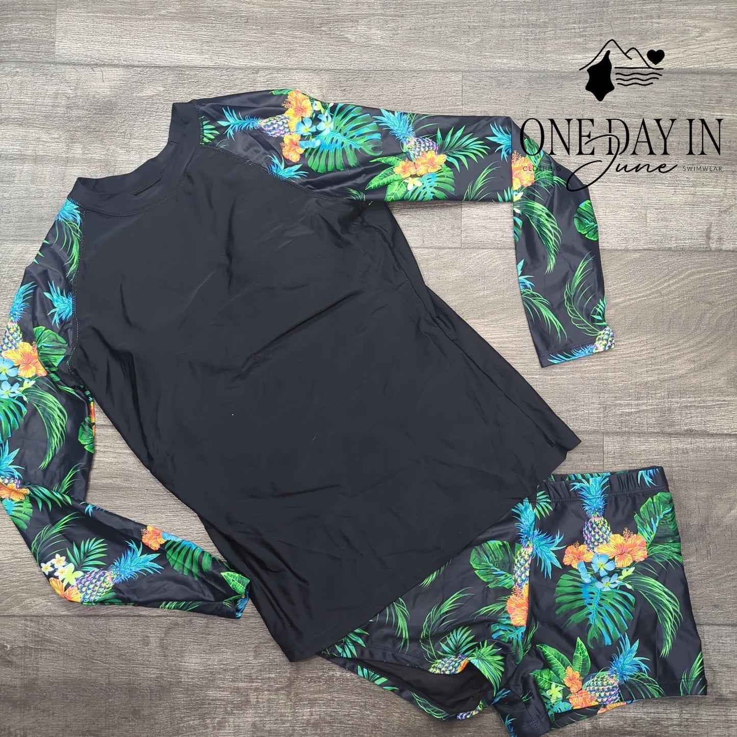 Daci Long Sleeve Rashguard Tankini Swimsuit Size S