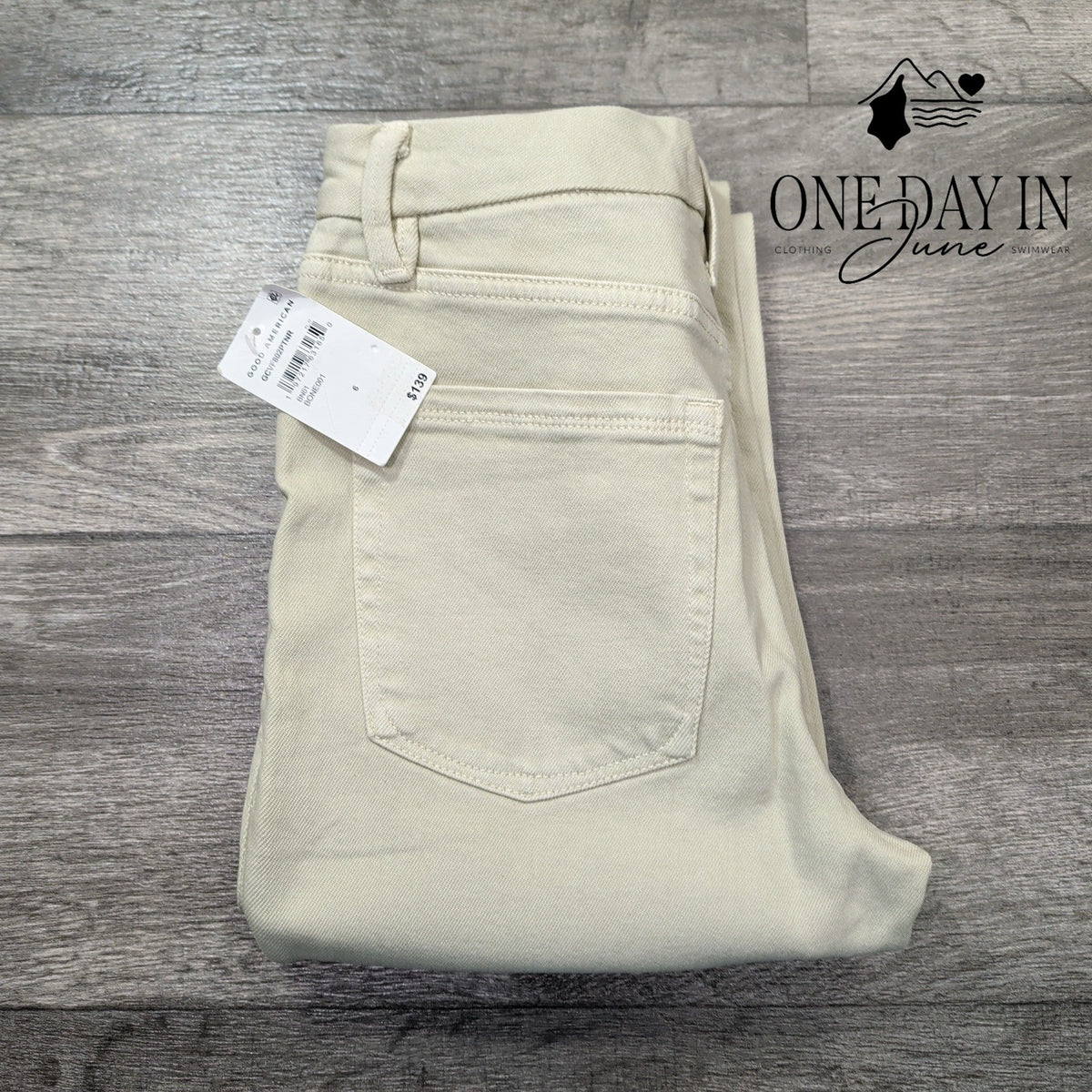 Good American Good Classic Slim Straight Jeans Bone High Rise NWT Size 6 (28)