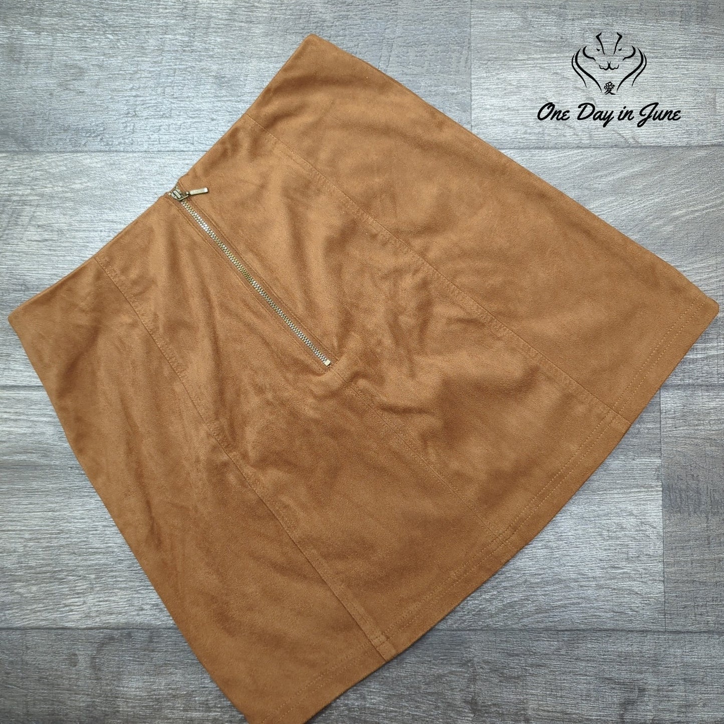 Mi Ami Faux Suede Mini Skirt Size S
