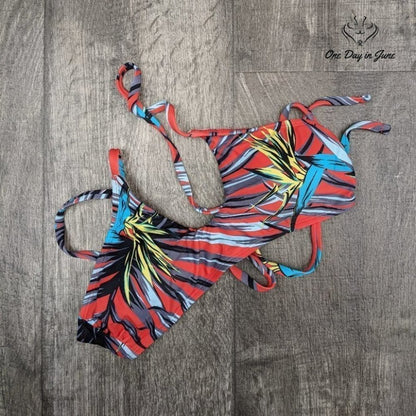 Mae Topical Bikini Top Swimsuit Size XS