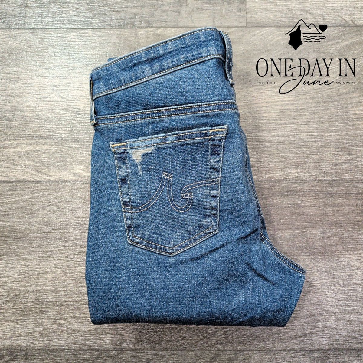 AG Adriano Goldschmied The Legging Ankle Distressed Skinny Jeans NWT Size 4 (27)