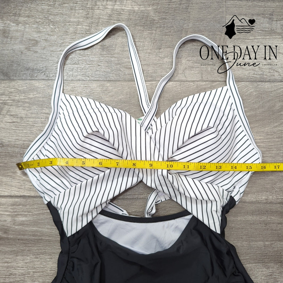 Eomenie Tummy Control Twist Front Cutout One Piece Swimsuit Black NWT Size M