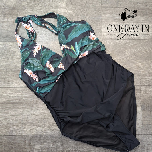 Suuksess Halter Cross Front Tropical One Piece Swimsuit NWT Size XL